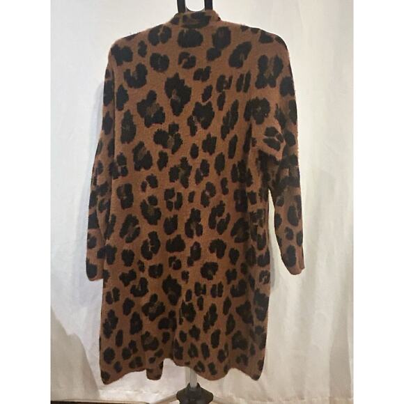 NWT Nine West Women's size 1X Clean Collar Coatigan Leopard Sweater - Picture 4 of 5
